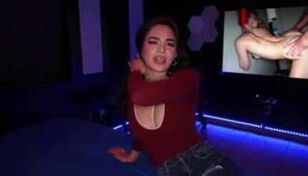 She Rocked the Gloryhole!