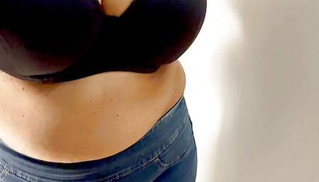 Exposing my Cleavage in Shopping Mall Trial Room