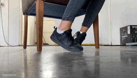 KIRA GOT FUNGUS FROM CHLOE AFTER WEARING BORROWED SHOES - MOV Mobile Version
