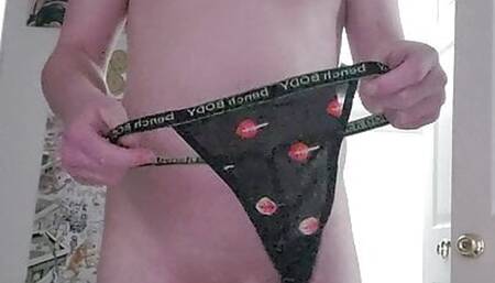 Sissy Skylar Tries on new panties