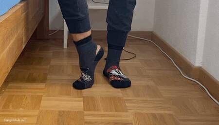 RIPPING SWEATY SOCKS OFF - MOV HD