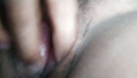 18 year old girl shows her open pussy