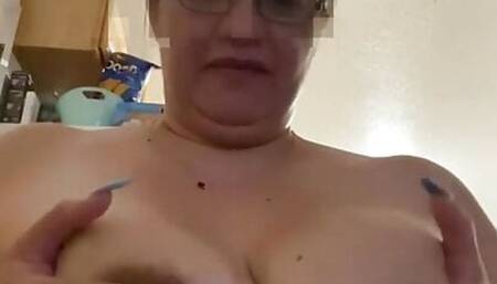 Tina Latina Lotions her Tits