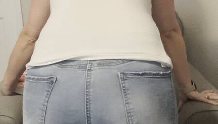 Studying while gassy