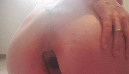 Analstretching with xl Buttplug