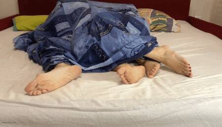 SNORING FEET TWO GIRLS TAKING A NAP - MOV Mobile Version