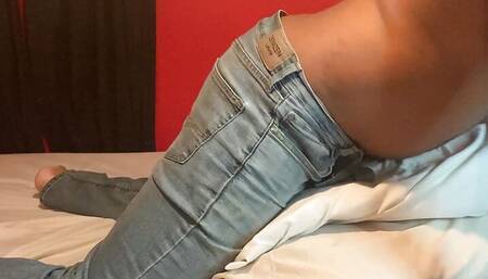 Guy With Fat Ass Humping Pillow In Jeans -HumpMasster