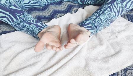 Ice oils her soles