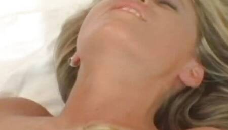 beautiful clean pussy get wet fingered