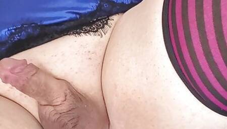 SometimesNiki in nighty dildo stretching