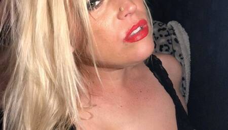 Bombshell, blonde, curvy, smoking Newport, 100 and masturbating with a vibrator