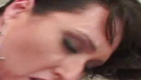 milf gets her rosette fucked hardcore