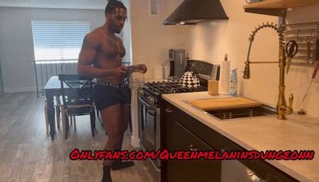 Ebony Domme and BBC Bull Trade Places : Passion and Pegging