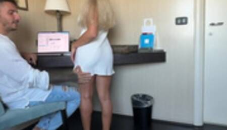 STUDENTESSA IN TIROCINIO ma come segretaria sono di sicuro LA PIù PUTTANA!