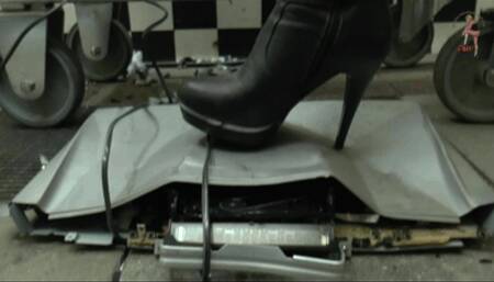 Crushed DvD-Player in the Shredder