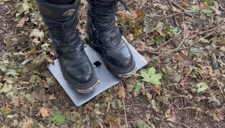 Mac book destroyed by new rock boots 4 of 5