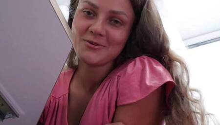 Office serceraty's feet in need of your attention