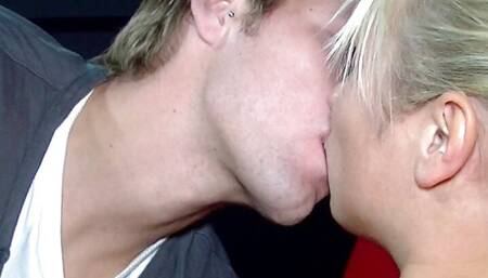 Welcom in Germany, have a tour in the SEX ROOM2! Ep1