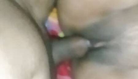 Didi ne rupee liye or lund pr bhat gye