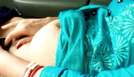 Ajnabi bhabhi ko car me choda kuki uski Gadi highway par kharab ho gyi thi