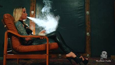 Lots of smoke FHD MP4