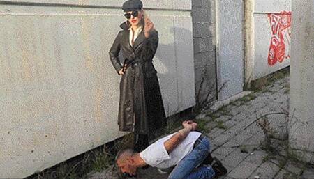 MULTIFUNCTIONAL BOOTLICKER mobile version