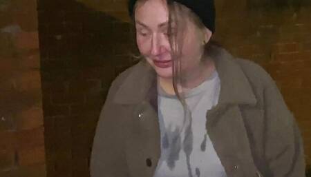 Offered cigarettes to put Her finger up her ass and piss at the same time