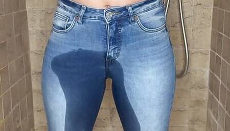 I peed so much in my Jeans- Pee Desperation