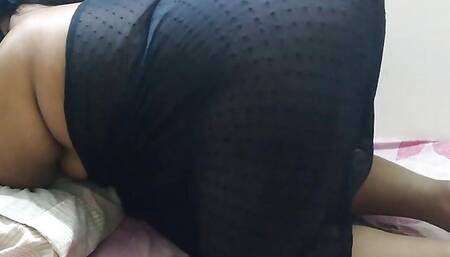 Compulsion Of An Working Woman, Full Movie In Arabic. Wearing Sexy Dress & Hijab