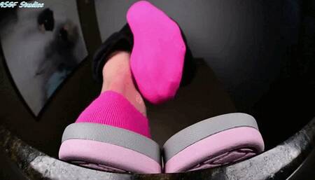 Chen itchy socks - MP4