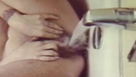 LESBO FINGER POPPIN - (Restyling Movie in Full HD Version)