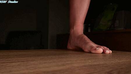 Rav's big dry feet stomp mants flat - MP4