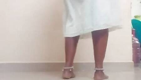 Indian aunty full body oil massage with audio