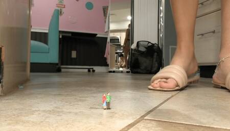 Giantess Nikki Brooks Devours Infestation Of Shrunken Tinies (HD 1080p WMV)