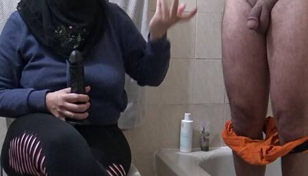 Egyptian Cuckold Wife Cheating With Big Black Cocks