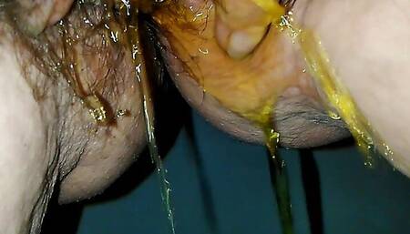 Black Countess Pee quickly in the shower It tastes best in the morning