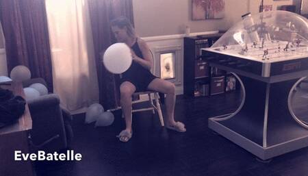 Giggling MILF Sit To Pop Balloons