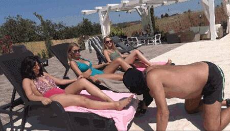 GABRIELLA, MARIANNA & SOPHIE - Holidays in the villa - Foot worship