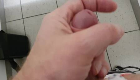 Jerkoff public toilet Schiphol airport