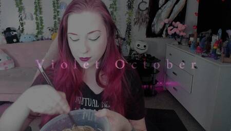 Eating & Slurping Noodles Until Stuffed - 720p