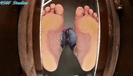 Terra Mizu unaware of the husband below!! - MP4