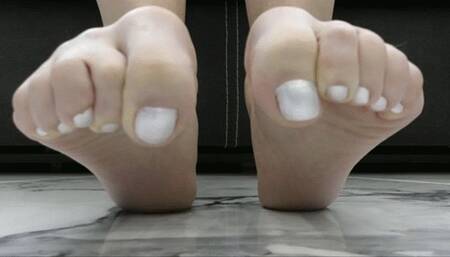 I love your toe curl pear color (Part 1) MP4 FULL HD 1080p