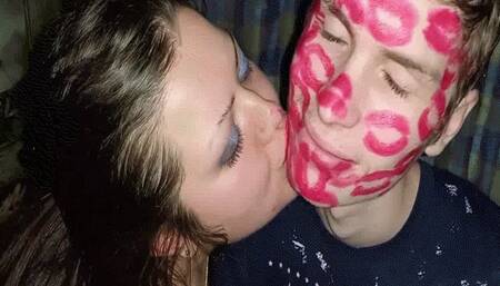 Kiss my face real hard  MP4(1280*720)HD