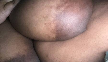 Msjuicyfruit35 come see all of this sexy beautiful body you will enjoy looking at me come watch me looking all yummy yes
