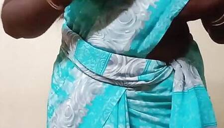 Indian aunty dirty talk with tamil audio