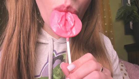 younggirl suck lollipop in socks and cum