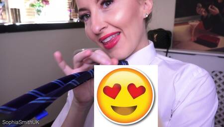 Hot Shirt Girl Gives Head