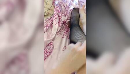 Sexy legs in stocking????????????