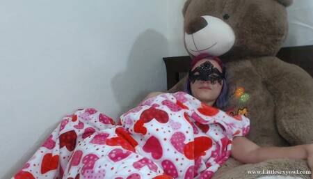 Masturbating me using the body of my faithful friend Homero - petite teen latina