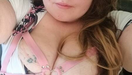 BBW GODDESS PUTS ON A SHOW